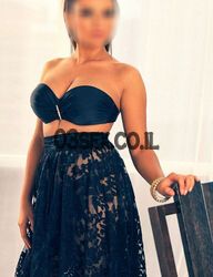 אוהבת לטייל, ליווי