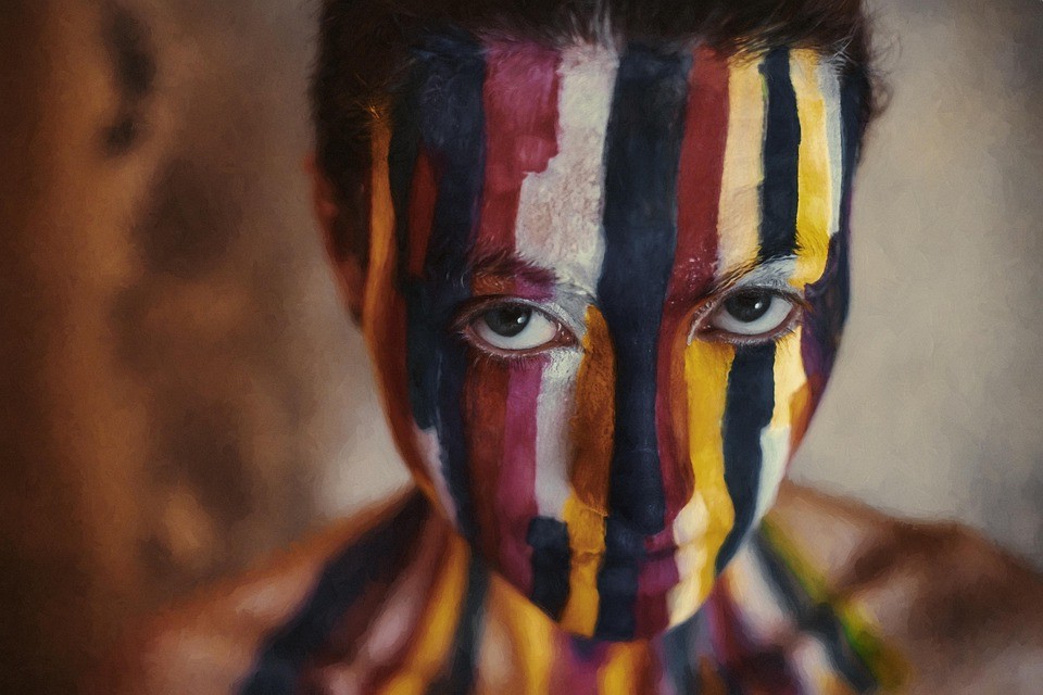 איך “חמישים גוונים של אפור” יכול לסייע בקשר הזוגי שלך